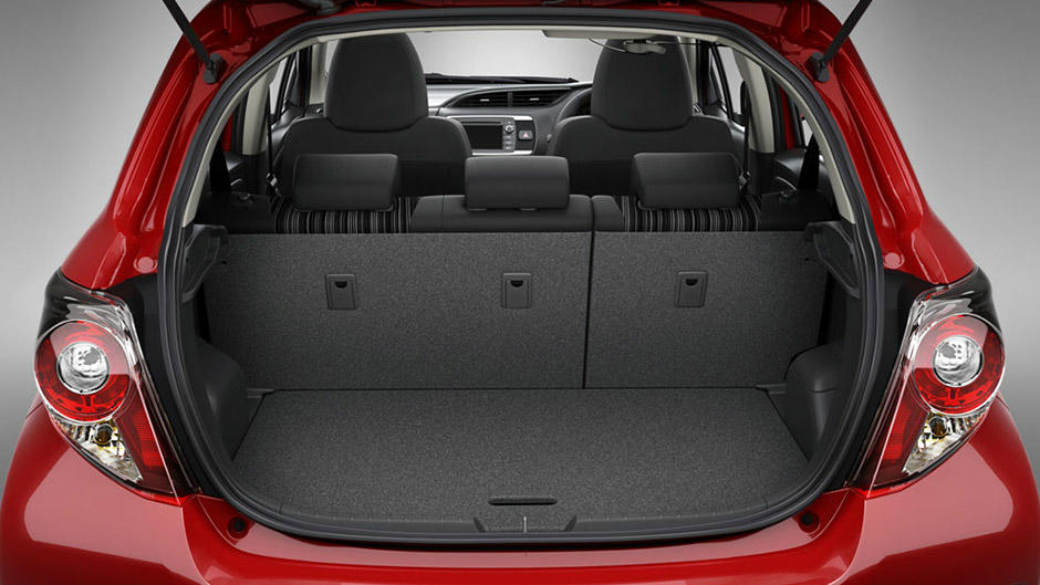 portbagaj masini de inchiriat opel astra tourer